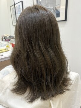 ガレリアエレガンテ 栄店(GALLARIA Elegante) オリーブベージュ　×  ミディアム