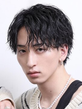 リップス 吉祥寺店 (LIPPS) ツイストスパイラルパーマセンターパート縦落ちパーマ吉祥寺