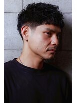 チルチェア 横浜(CHILL CHAIR) テーパーフェード×ツイストスパイラル <横浜駅/バーバー/床屋>