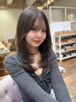 バイオレット ナゴヤ(Violet Nagoya)&nbsp;ミディアムレイヤーカットハッシュカット顔周りカットグレージュ