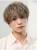 韓国ヘアニュアンスコンマバングセンターパートフェザーパーマ