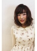 遊ぶ毛先とふんわり感で大人の可愛さをボリュームアップ