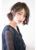 透明感グレージュ