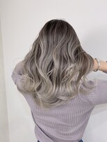 ジゼル(gisele)&nbsp;（小山）ホワイトグレージュ