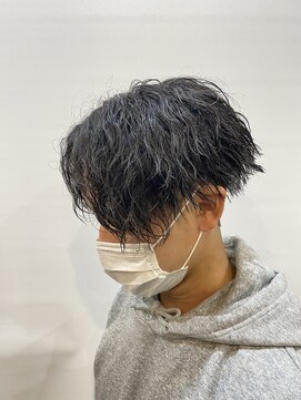 アメラボ(AmeLab) 前下がりセンターパート×ツイストスパイラル