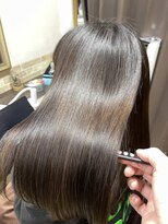 ブルーフィン シセロ(Blue Fin cicero) つるつる手触り抜群髪質改善黒髪暗髪ナチュラルストレートロング