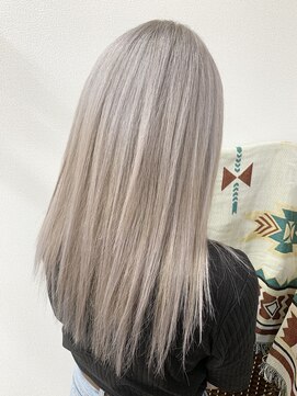 ヘア ライフ セリス(hair life Celis) ホワイトベージュ