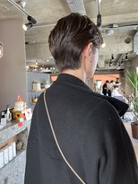 コンマヘアメンズセンターパートニュアンスパーマ（表参道原宿）