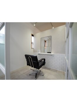 カウンセリング～仕上げまで一人のスタイリストが担当♪髪質やダメージを見極めて最適なメニューをご提案★