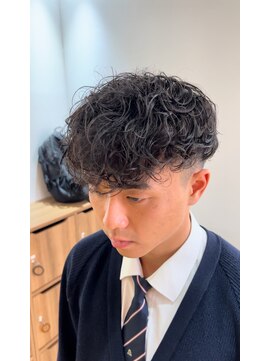 ダブルオオガキ (W-ogaki) スペインカール刈り上げツーブロックメンズパーマフェード