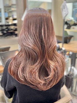 ビュー トウキョウ(VIEW TOKYO) ピンクベージュ レイヤースタイル