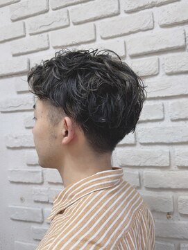 ビランチェ 池袋(bilancia) ツイストスパイラル/メンズハイライト/ツーブロック/アッシュ