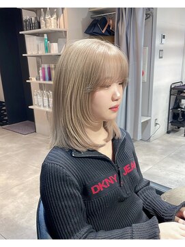 ディーエックス スリー(Dxxxx III) ブロンドベージュ KAITO