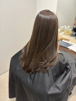 エレノア 藤沢(Eleanor)&nbsp;顔まわりレイヤーカット/透明感ベージュ