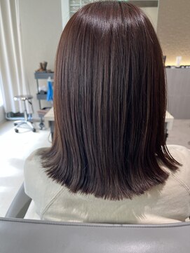 ヨキ(yoki.) 外ハネミディアム×URUGAMI