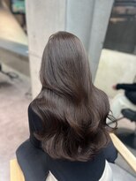 ウィリーベル 沖縄(WILLIE BELLE)&nbsp;ショコラベージュ/フェミニンロングウェーブ/韓国/ツヤ髪カラー