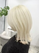 アンドソー 池袋(&so.) ハイトーンカラー/ホワイトブロンド/レイヤーカット/池袋