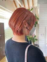 カンシャル(Kanshall)&nbsp;サーモンピンクカラー、ショートボブ