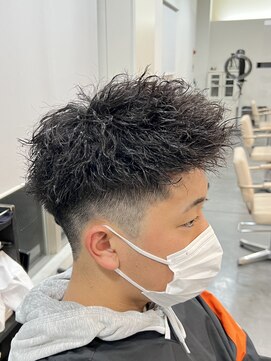 バース バイ ハピネス(BIRTH by happiness) ツイストスパイラルパーマツイストパーマメンズマッシュパーマ