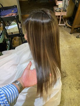 トト 船橋店(toto.) 黒髪/グレーベージュ/レイヤーロング/前髪パーマ[西船橋/津田沼]