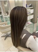 シックブロンドハイライトロング