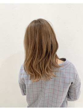 ユニコ(unico) ミルクティーベージュ ダブルカラー