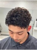 ショートヘアスパイラルパーマツーブロック短髪マッシュ
