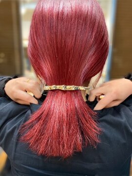 リノショアーズ ショウナン 辻堂店(RinoShores SHONAN) 20代30代大人可愛い艶感レッド