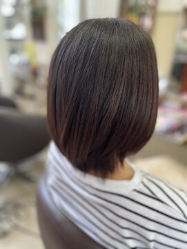 コア フィール ア デイ(COIFFURE A DAY) 【ミセスミディアムくびれヘア】M3Dお得クーポン