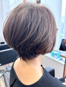 ハーツ(Heart's) こなれミディアンブレラカラーベリーショートダークアッシュ