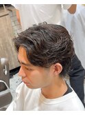 ラウルカール　ニュアンスパーマ　センターパート　メンズパーマ