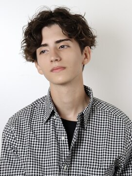 ルーシー 川越(LUCEY) センターパートフェザーパーマシャドウパーマメンズパーマ