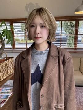 ミッケ(mikke) あごラインボブ×ブロンドカラー