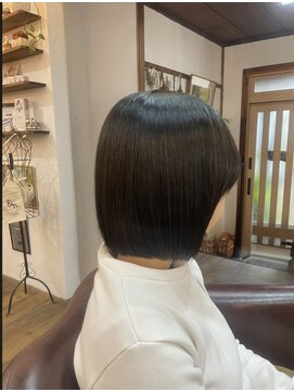 グッドヘアーアンドナフ(good hair & NufF) 中学生黒髪艶々肩上ボブ