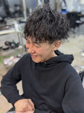 COM【コム】 ツイストスパイラルパーマ