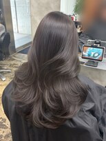 エッセンザ 梅田(ESSENZA) 海外レイヤー×透明感カラー