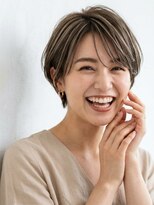 ソーエン バイ ヘッドライト 横須賀中央(soen by HEADLIGHT)&nbsp;骨格似合わせ◎耳掛けもかわいい大人ショートボブ　20代30代40代