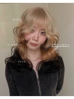 イェッカ パビル(YECCA pabil)&nbsp;ホワイト×オレンジ×ブラックの裾カラー(ブリーチ2回～)