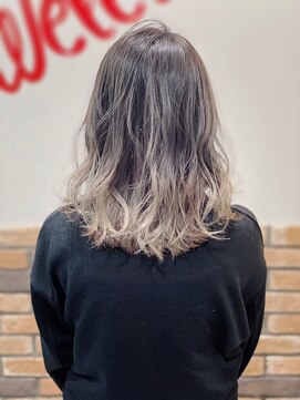 ルーツ(Root) 透明感アッシュグレージュグラデーションカラー