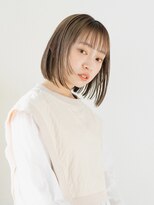 テディ(teddy) 大人可愛い20代30代40代小顔ワンサイドショートボブ丸み前下がり