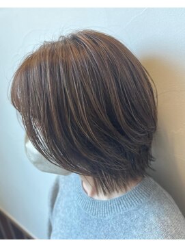 サーティーン(THIRTEEN) ハイライトを活かして！透明感ミディアムスタイル(^^)20代、30代