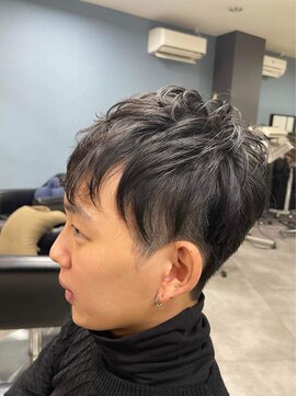 ローズヒップ(ROSE HIP) ツーブロック/姪浜/ツイスト/ツイストスパイラル/波巻き/パーマ/