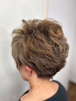 クララ ヤエセ(CLALA Yaese)&nbsp;ふんわりショートヘア