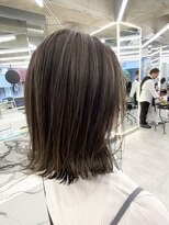 ブラウン(Brown)&nbsp;白髪ぼかしハイライト★ぷつっと可愛いボブ