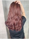 ピンクベージュ