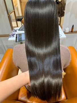 ジーナ 本八幡(Zina) しっかりダメージ補修アルカリ酸熱トリートメント　Zina本八幡