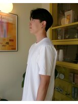 ヒントステーション フォーメンズ(HINTSTATION for Men's)&nbsp;〈浅草 半個室〉 センターパート/ナチュラル