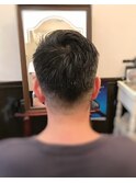 メンズフェードカット風刈り上げショート、バーバースタイル