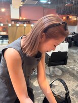 チャプター 問屋町(chapter)&nbsp;ケアブリーチミルクティーベージュカラー切りぱなしタッセルボブ