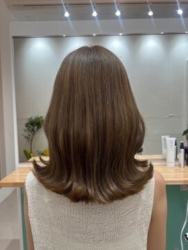 プレフル(playfull) 30代40代ダークアッシュ黒髪ボブウルフネビージュ小顔韓国